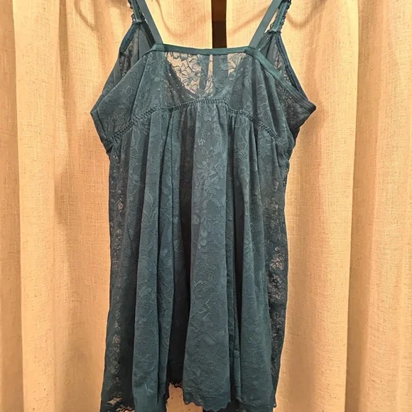 Blue Lace Chemise with Adjustable Straps - Picture 5 of 5
